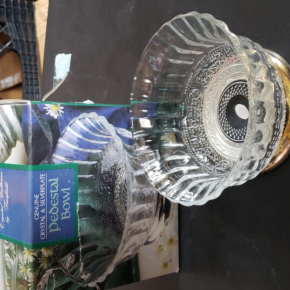 Fairfield Genuine Crystal & Silverplate Pedestal Bowl